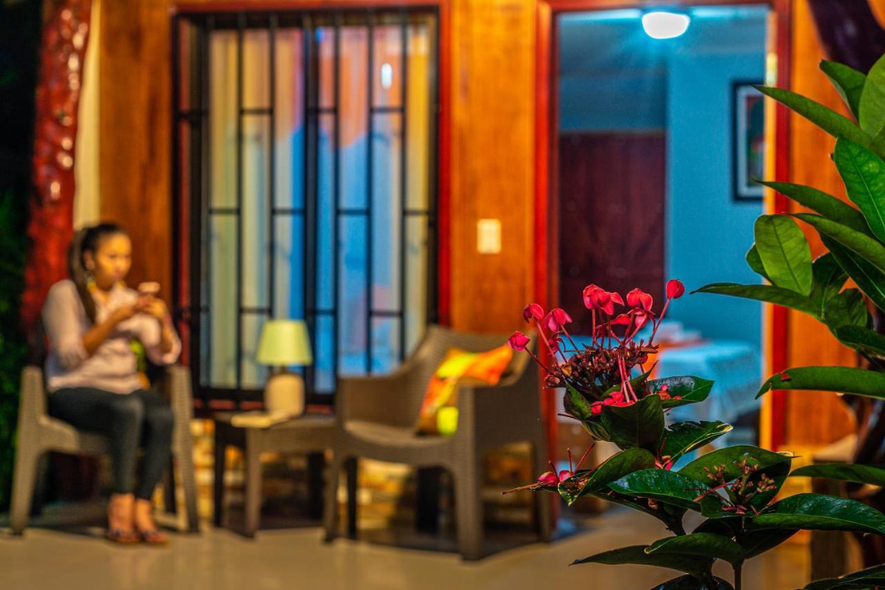 Lodge Rio Celeste Springs Blue